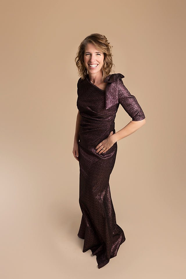 3/4 Sleeve, Stretch Taffeta with Shoulder Bow  The Queen's Lace